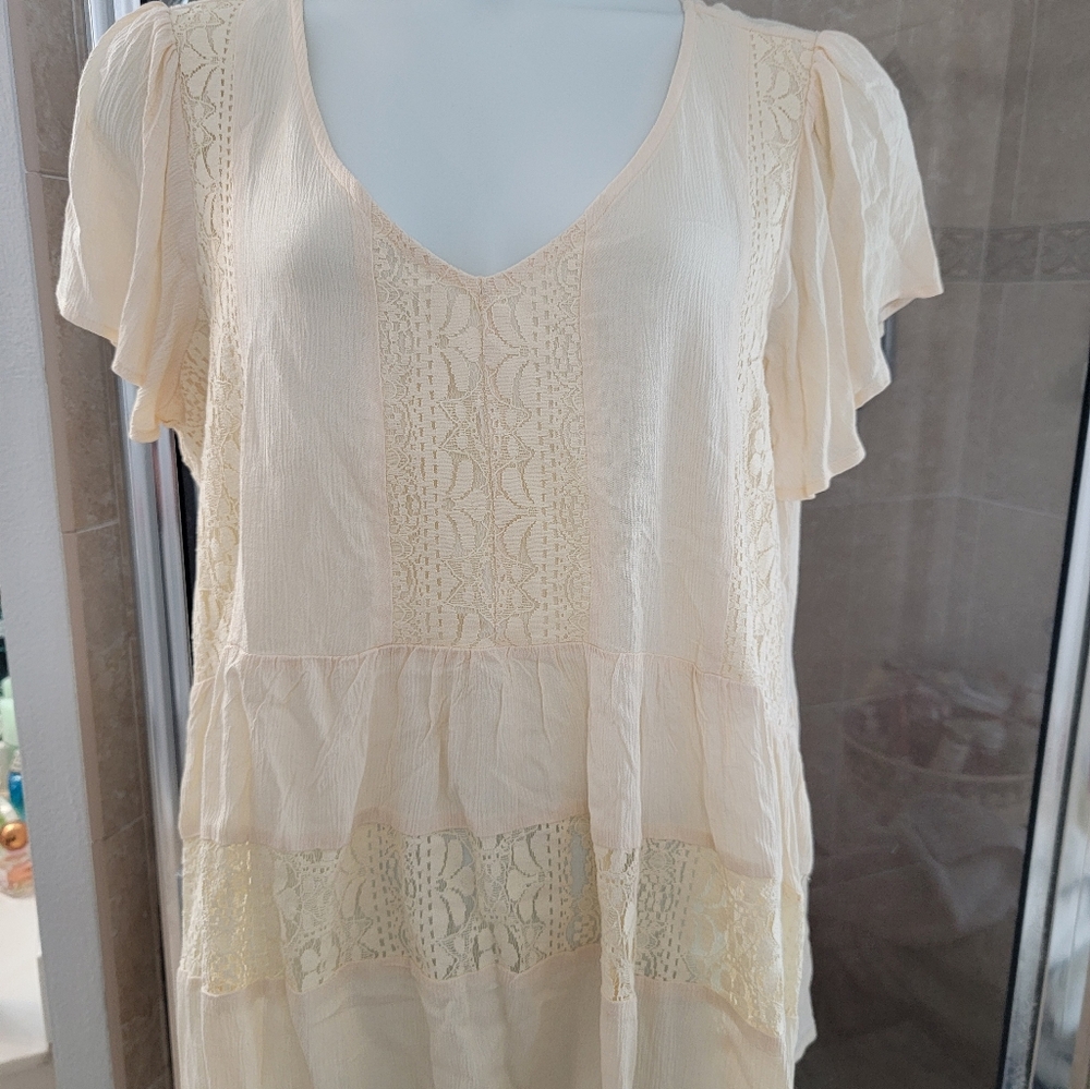 Eyeshadow Clothing New Lace Top